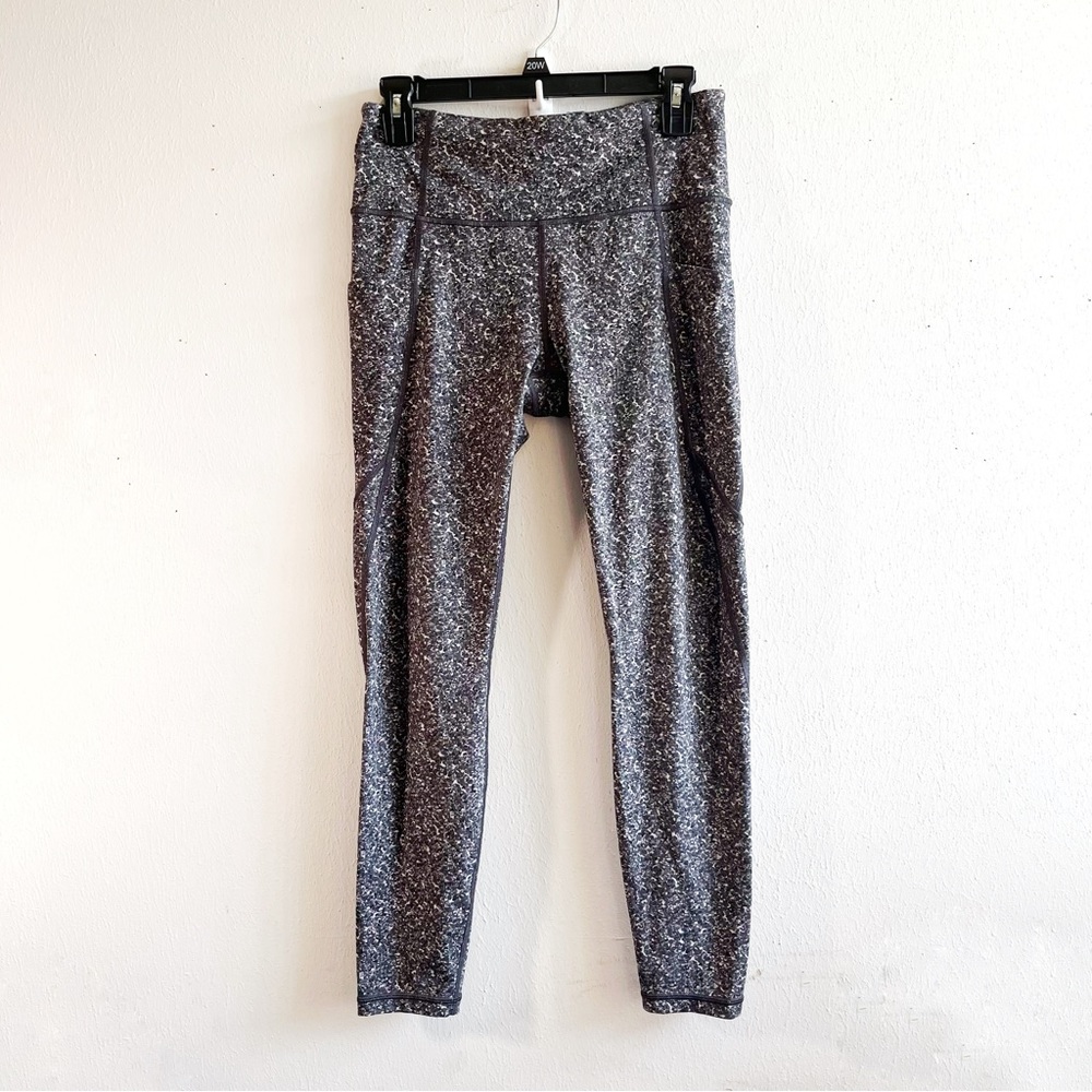Athleta Leggings Grey Patterned Salutation Pebble… - image 2